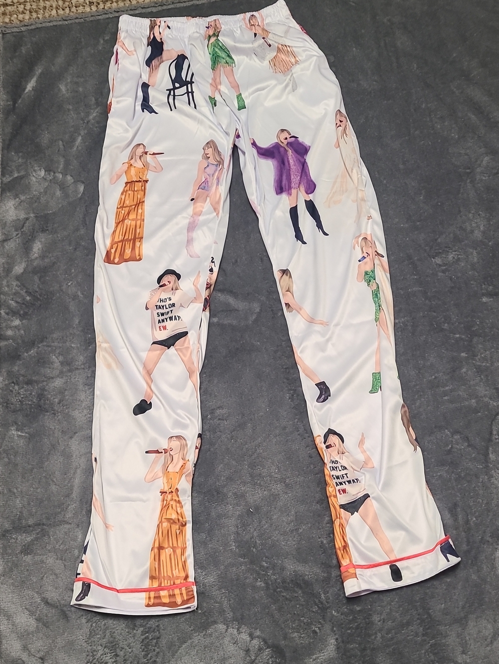 Taylor Swift White Kids Leggings with Multicolor Performer Print